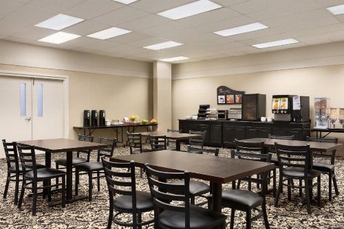 Days Inn & Suites by Wyndham Sault Ste. Marie ON image 30