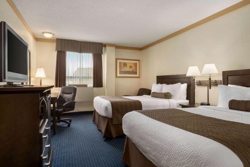 Days Inn & Suites by Wyndham Sault Ste. Marie ON Days Inn & Suites by Wyndham Sault Ste. Marie ON