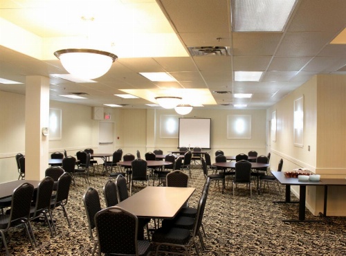 Days Inn & Suites by Wyndham Sault Ste. Marie ON image 38